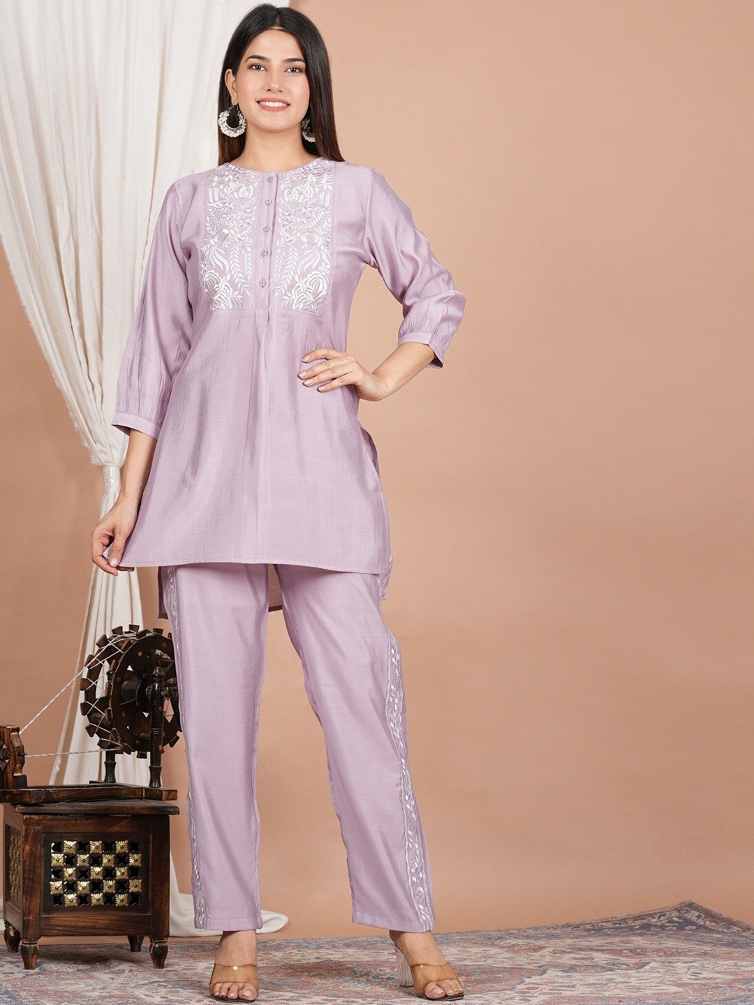 

KALINI Embroidered Tunic and Trousers, Lavender