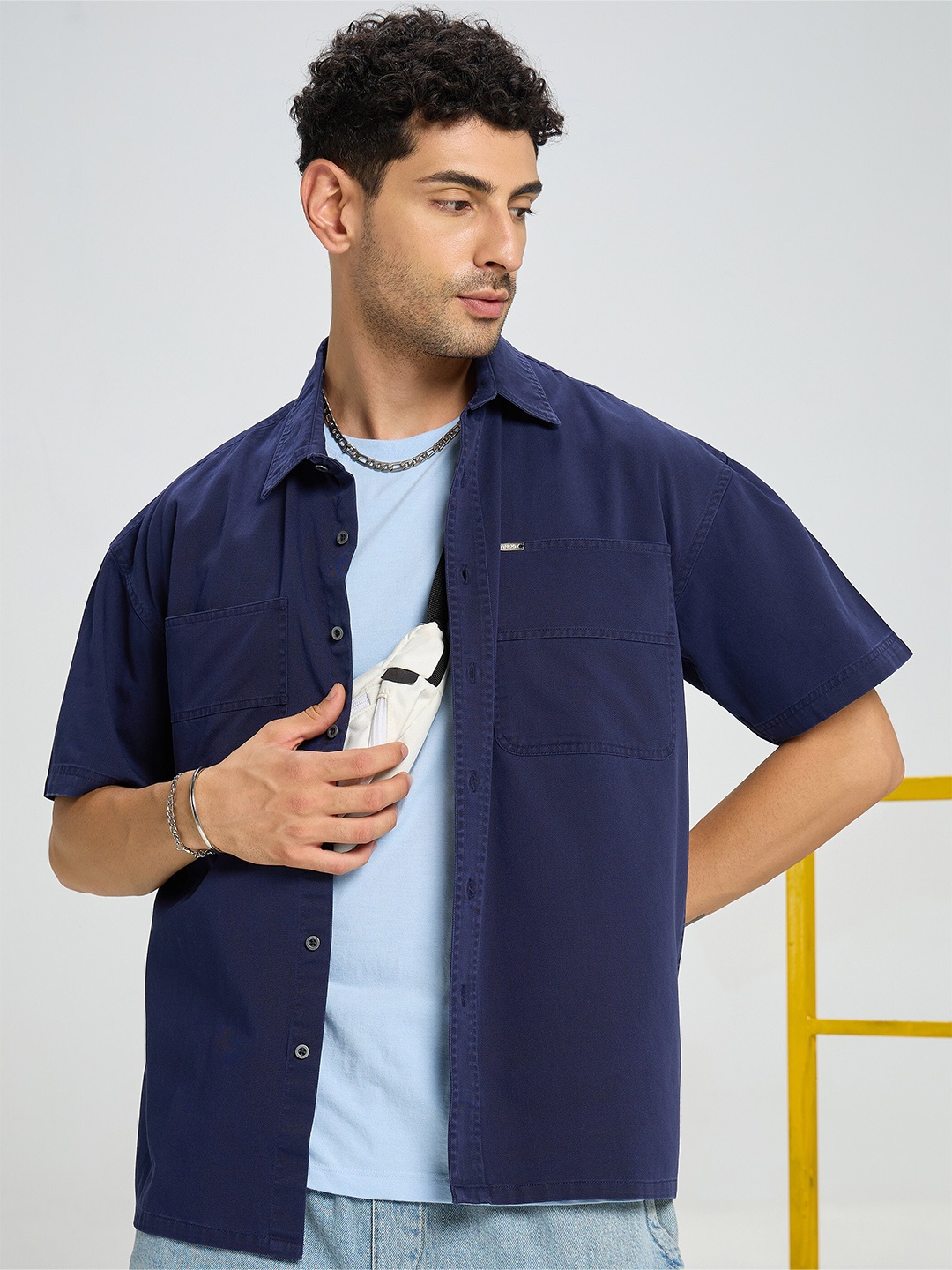 

Beyoung Spread Collar Short Sleeves Casual Shirt, Blue
