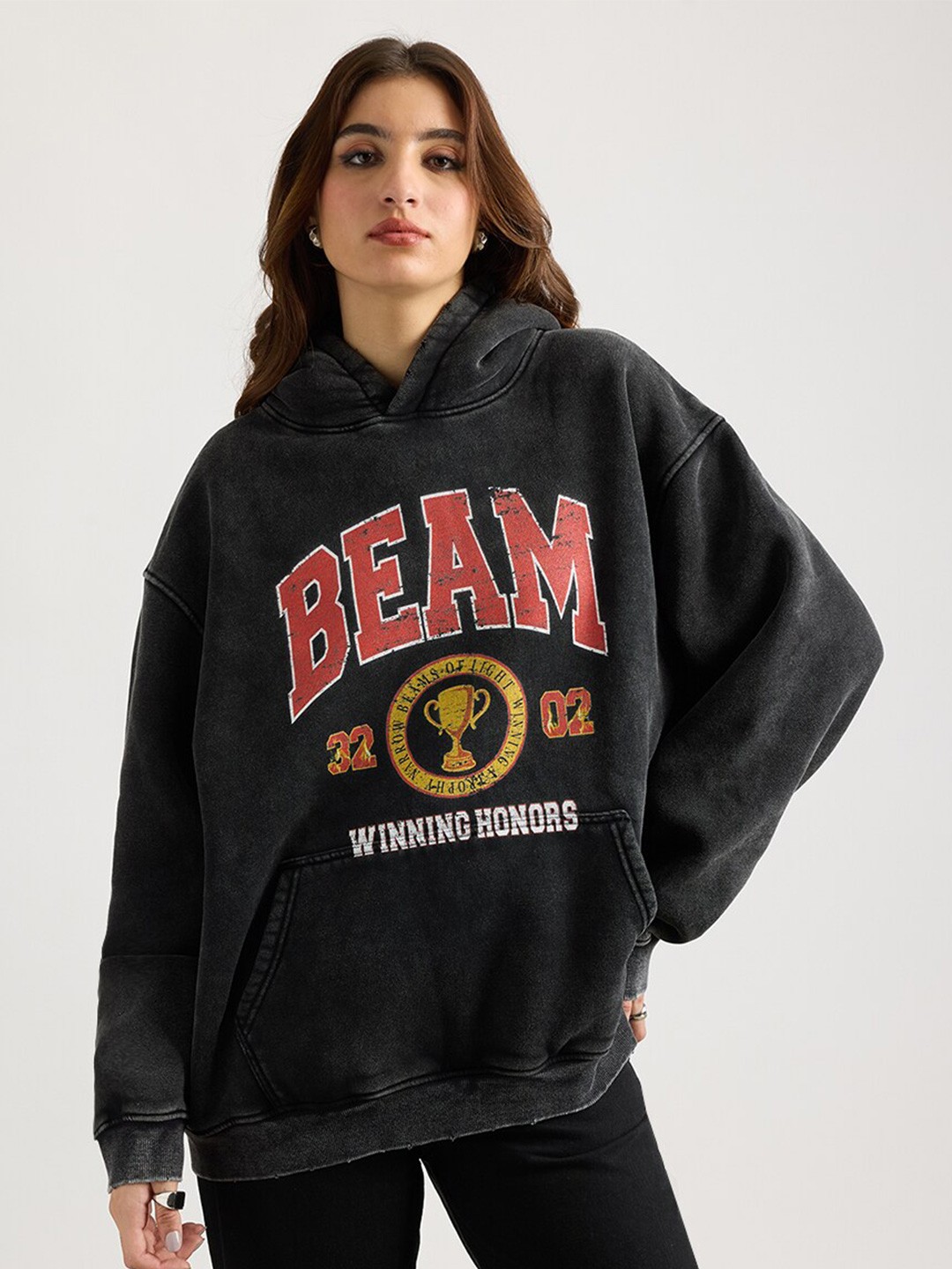 

FREAKINS Charcoal Typography Printed Hooded Long Sleeves Cotton Pullover Sweatshirt