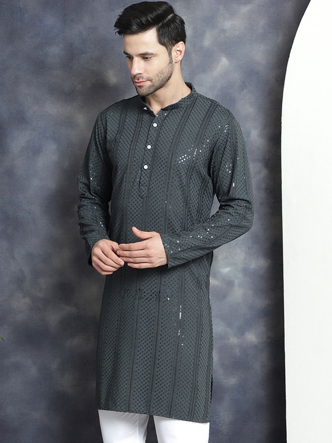 

Jompers Embellished Sequinned Mandarin Collar Kurta, Grey