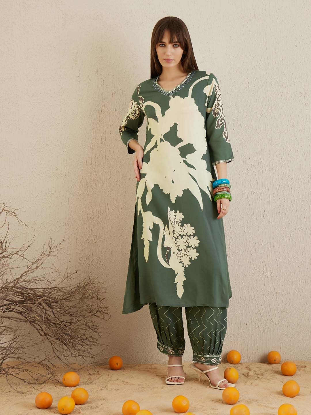 

Indo Era Green Floral Printed Sequinned V-Neck Straight Kurta With Salwar