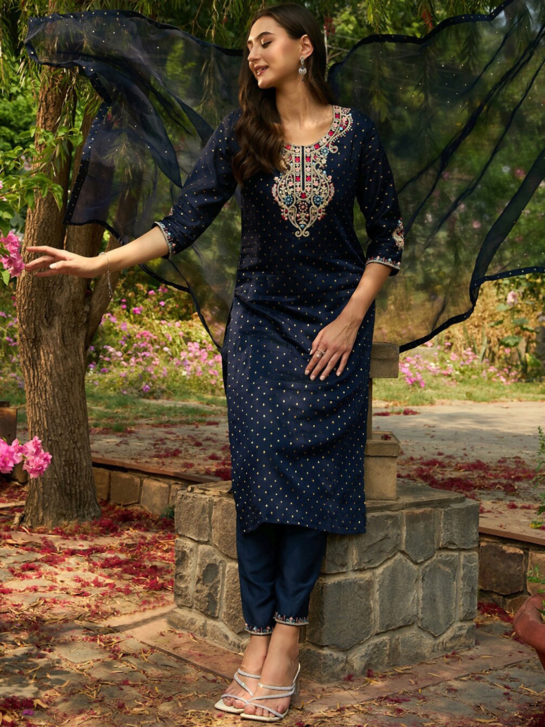 

Indo Era Round Neck Floral Embroidered Straight Kurta with Trouser & Dupatta, Blue