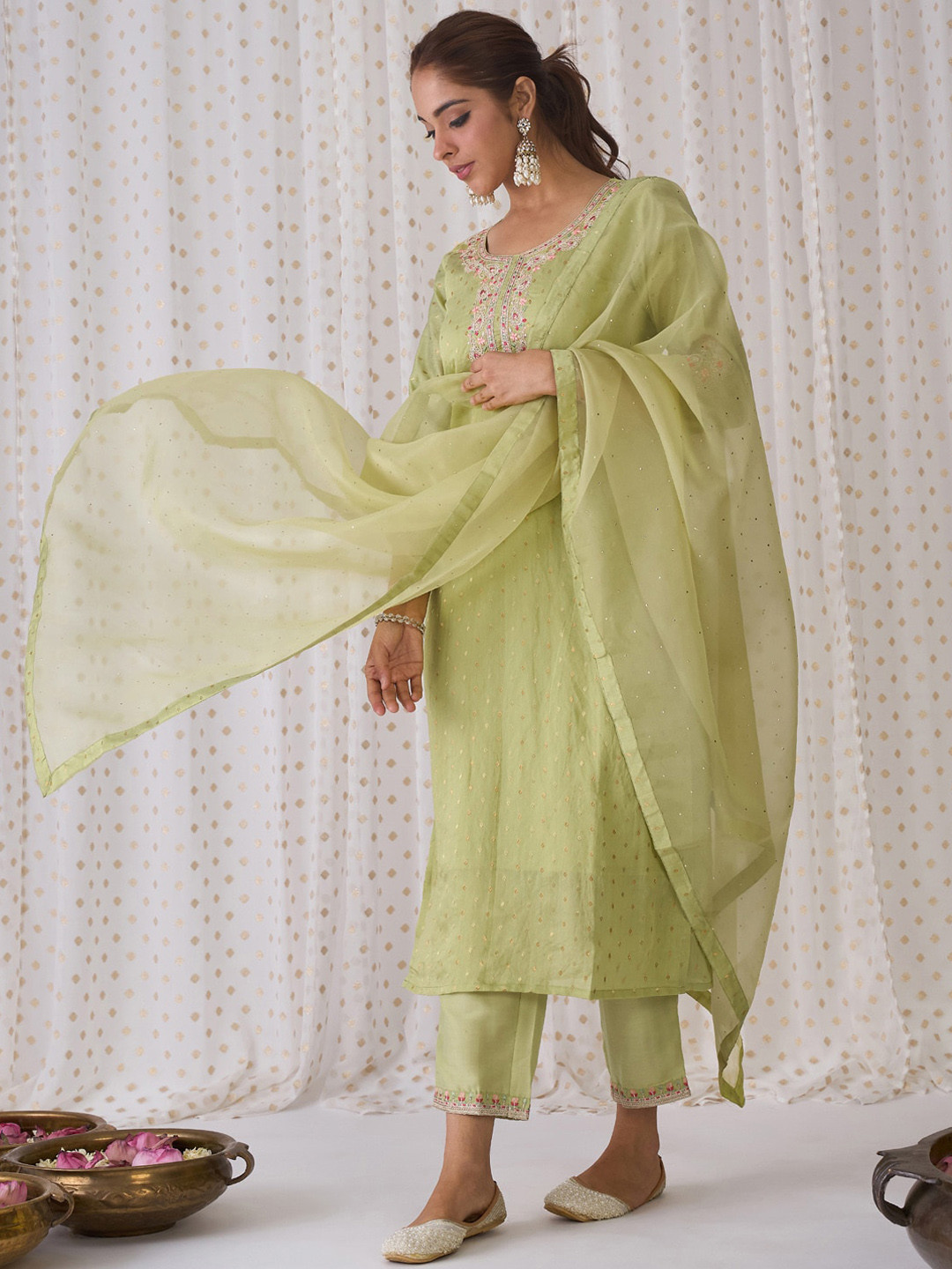

Indo Era Round Neck Floral Embroidered Regular Thread Work Chanderi Silk Kurta Set, Olive