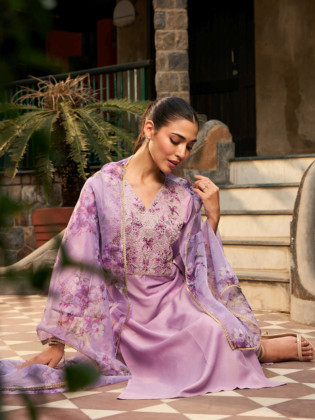 

Indo Era V Neck Ethnic Motifs Embroidered Regular Straight Kurta Set, Purple
