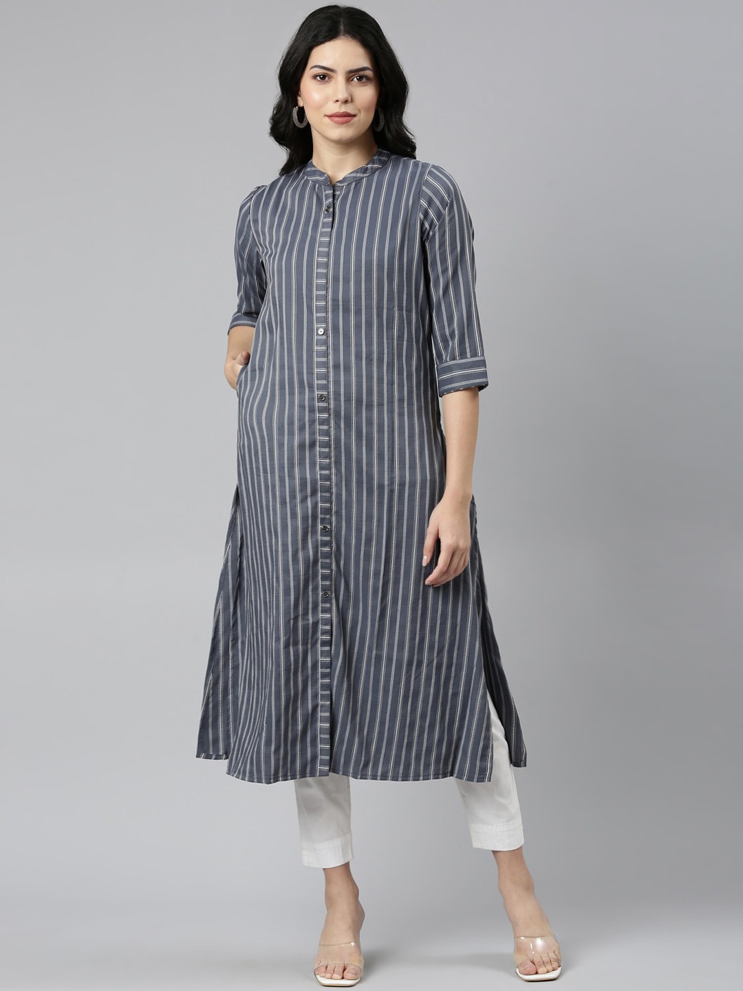 

Samhitas Striped Mandarin Collar Chanderi Cotton Dobby Weave A-Line Kurta, Grey