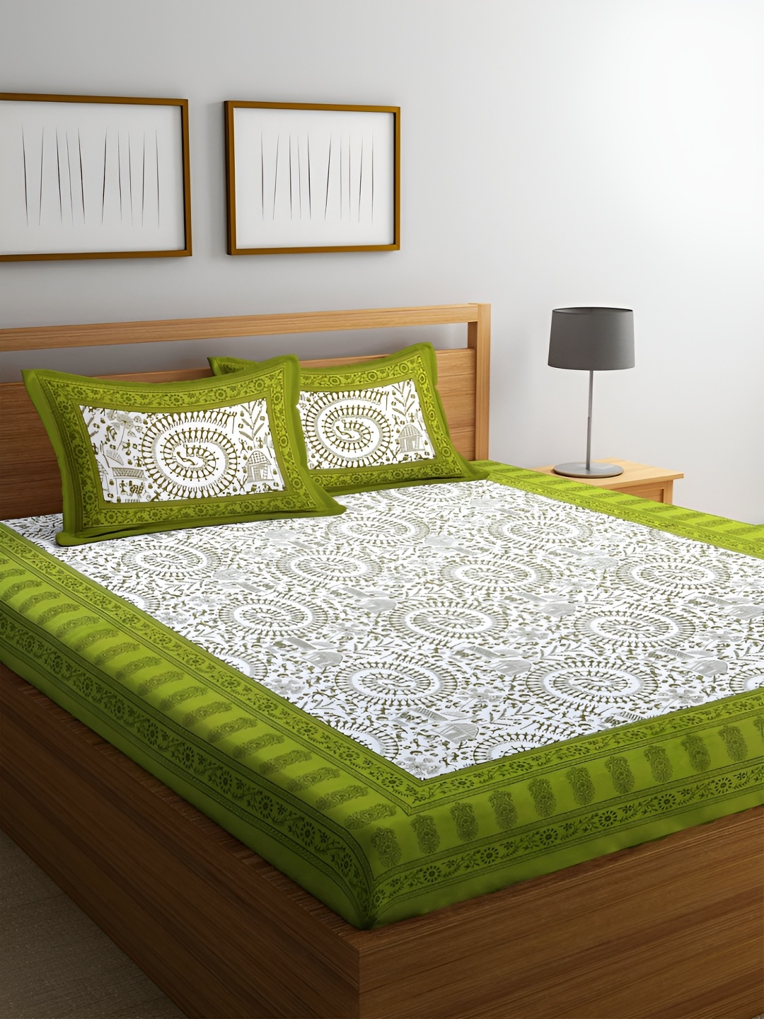 

Aura Green & White Ethnic Motifs Cotton 120 TC Queen Bedsheet with 2 Pillow Covers