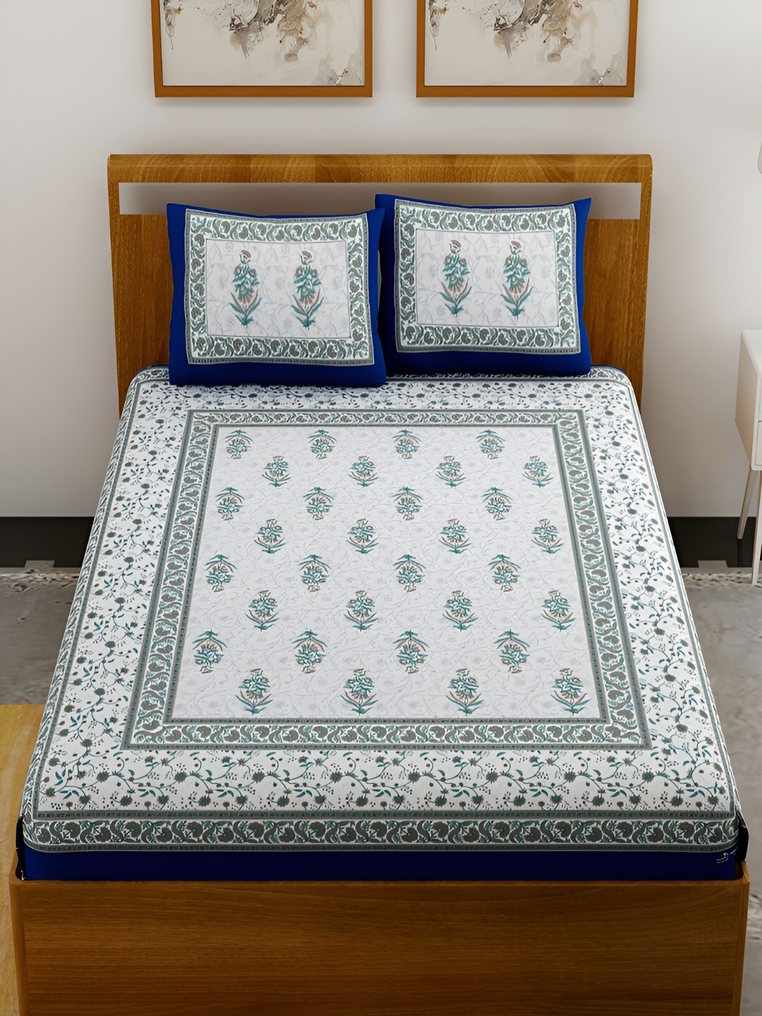 

Aura Blue & White Ethnic Motifs Cotton 120 TC Queen Bedsheet with 2 Pillow Covers