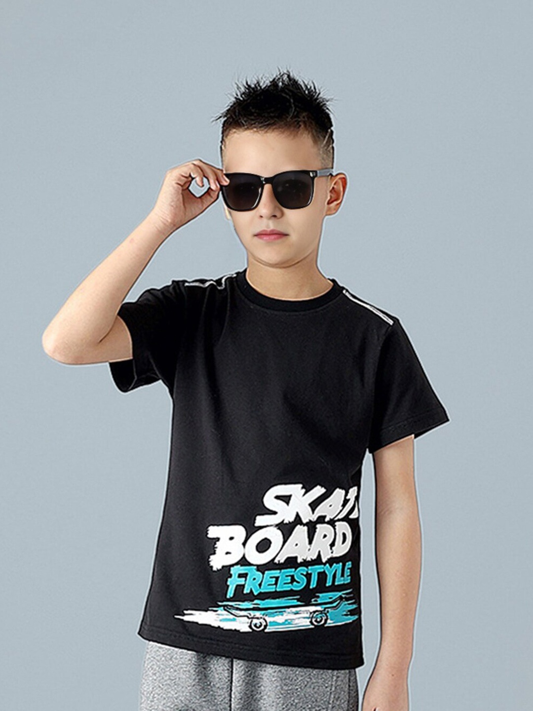 

INCLUD Boys Typography Printed Tshirt, Black