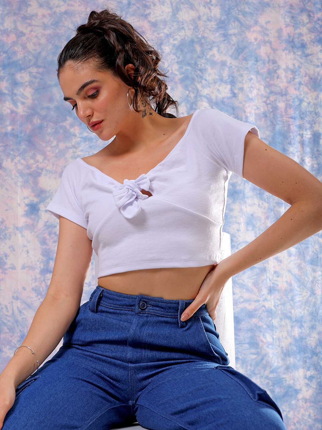 

Freehand by The Indian Garage Co Women Tie-Up Neck Crop Top, White