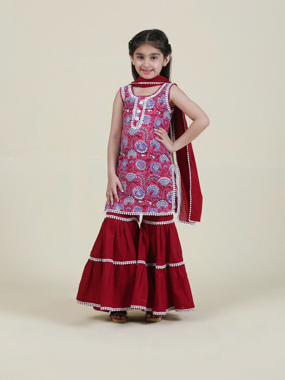 

Folk Culture Clothing Girls Printed Pure Cotton Kurta & Palazzos, Maroon