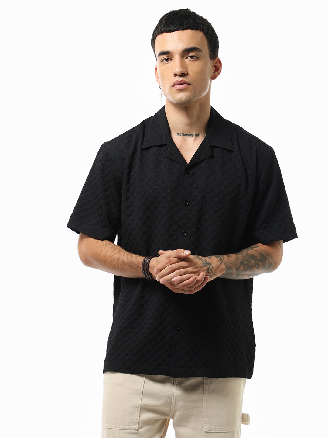 

Bewakoof Oversized Textured Printed Casual Shirt, Black