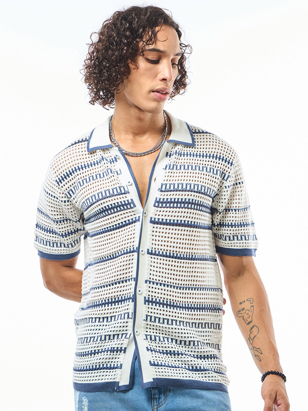 

Bewakoof Self Design Cotton Sheer Casual Shirt, White