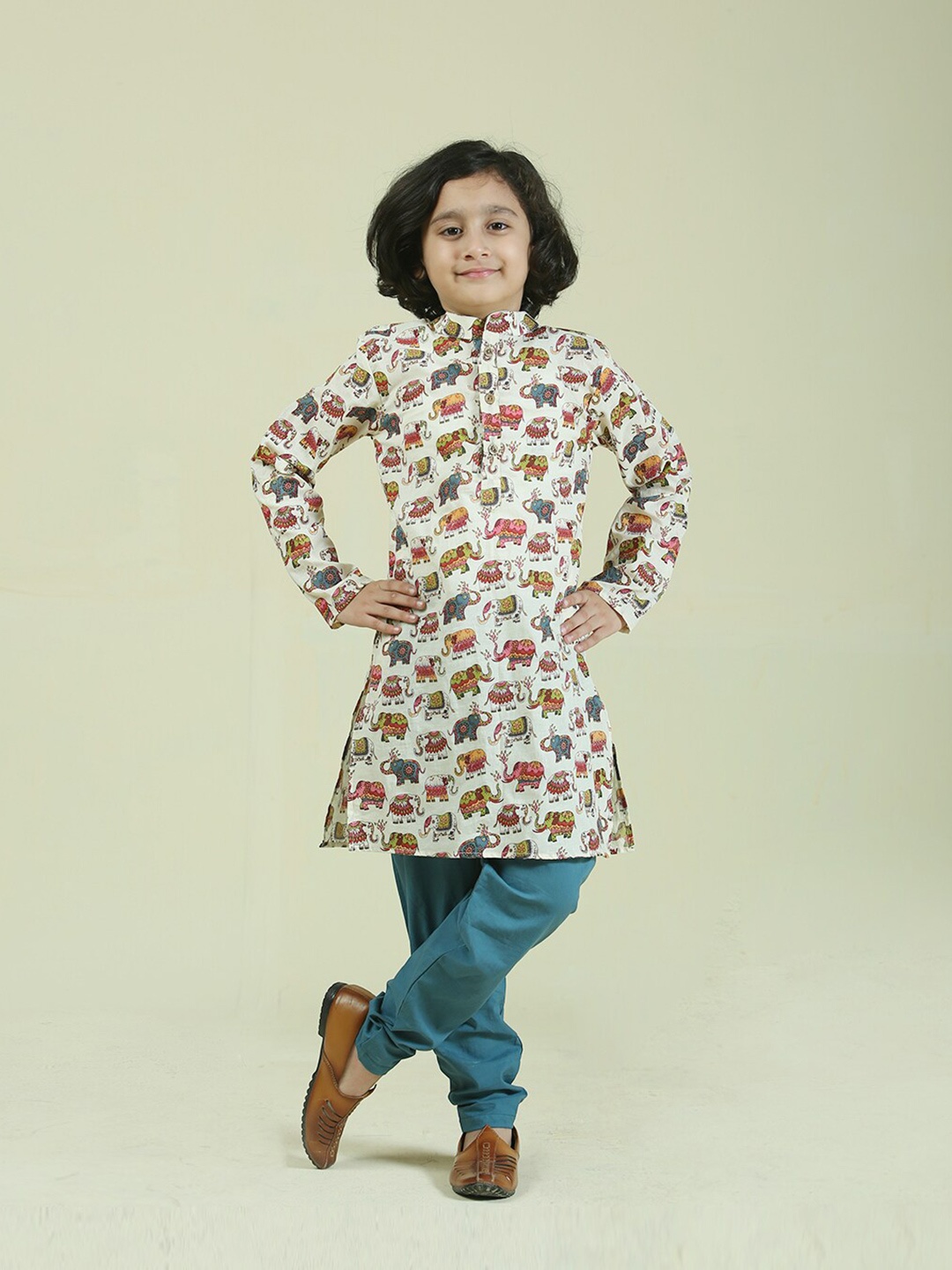 

Folk Culture Clothing Printed Pure Cotton Kurta With Pyjama, Off white