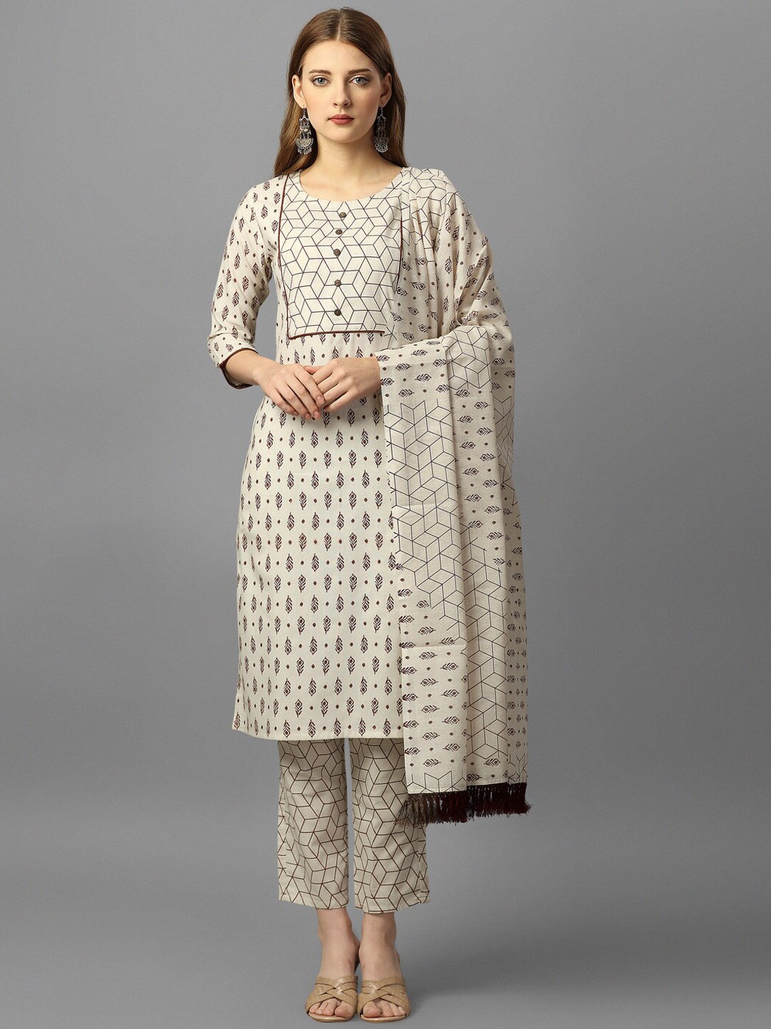 

FASHIRE Ethnic Motifs Printed Round Neck Three-Quarter Sleeves Pure Cotton Kurta Set, Brown