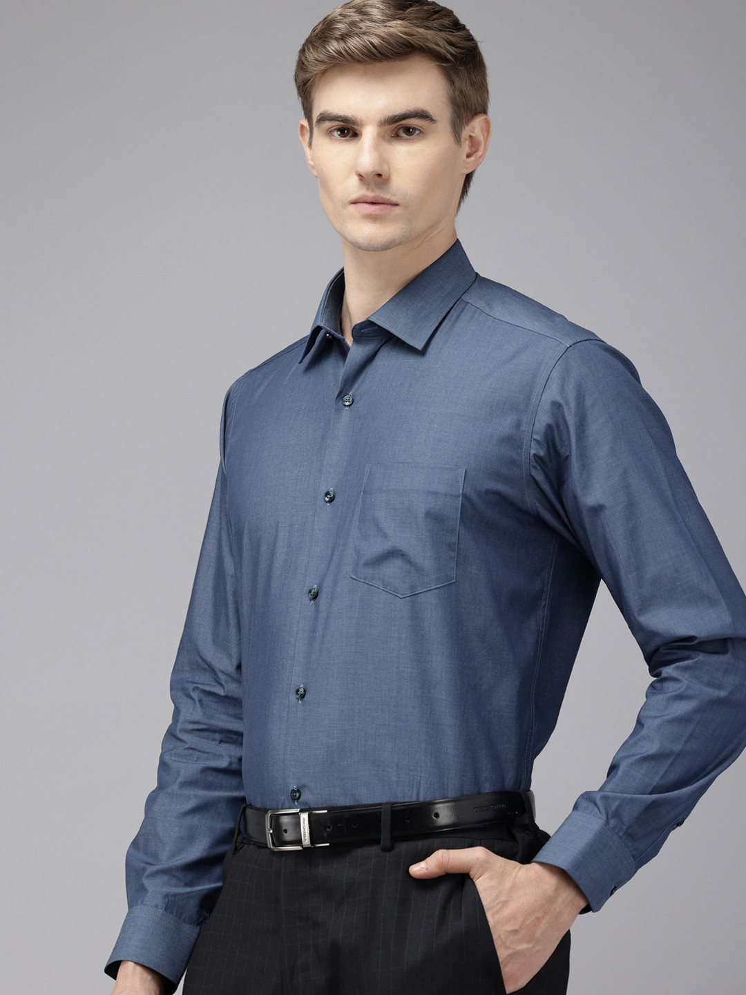 

Van Heusen Pure Cotton Custom Fit Opaque Formal Shirt, Navy blue