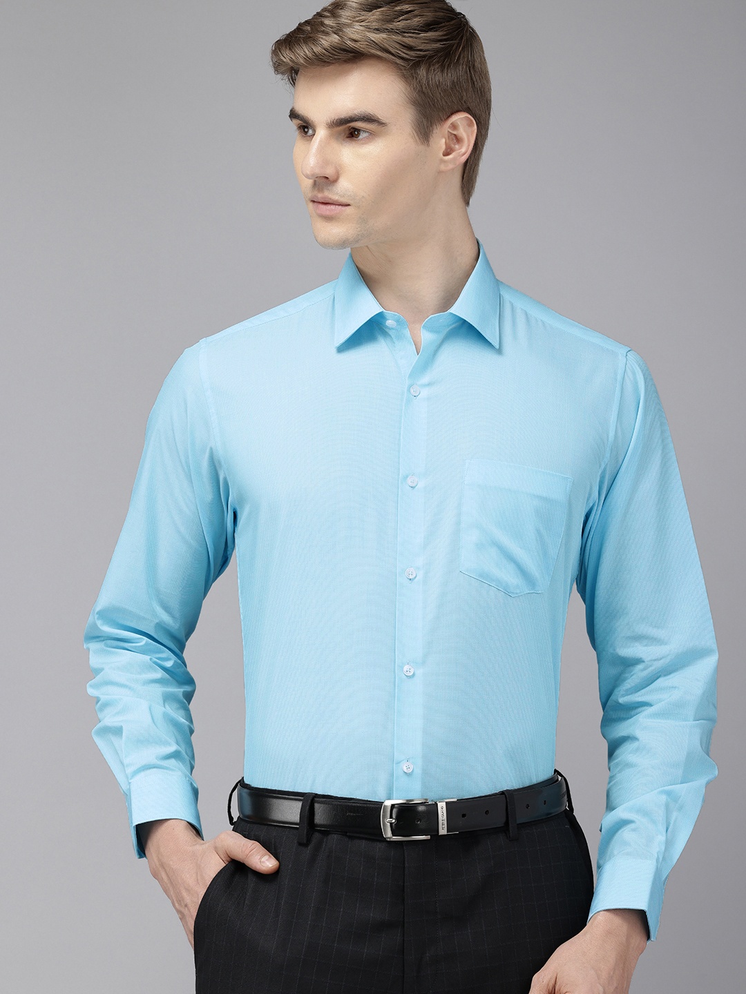 

Van Heusen Pure Cotton Custom Fit Opaque Formal Shirt, Blue