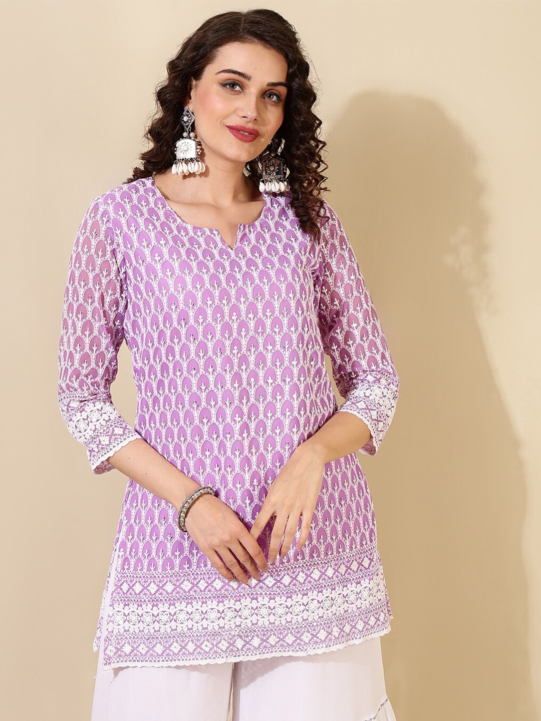

AKIMIA Ethnic Motifs Embroidered Chikankari Kurti, Lavender