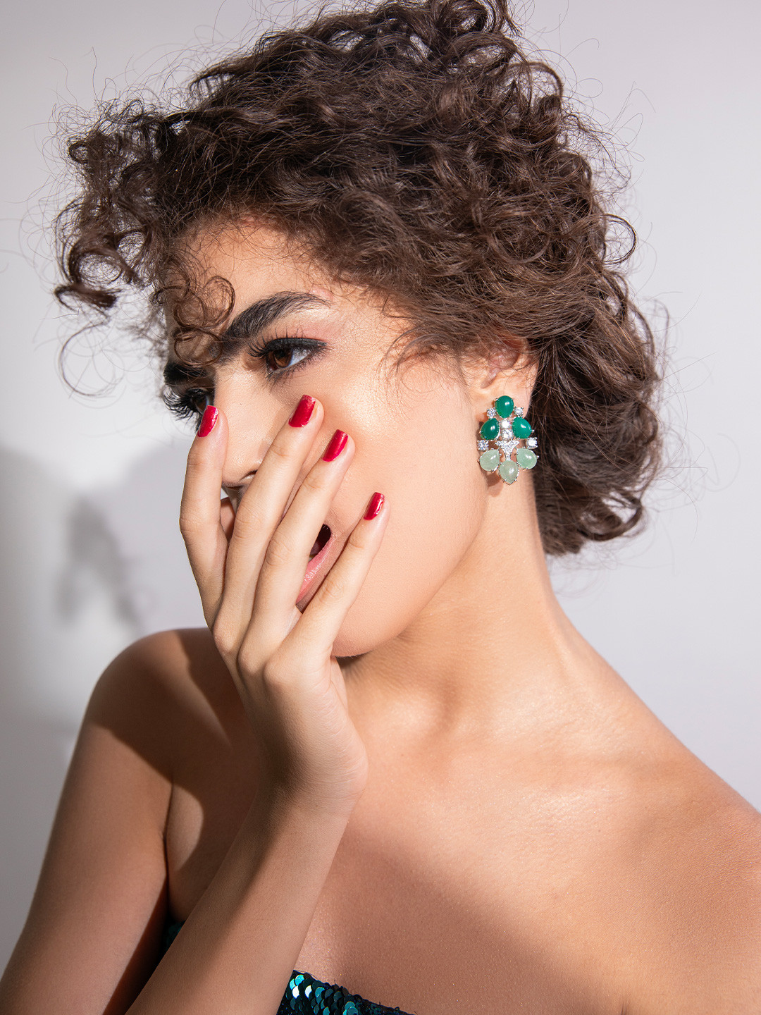 

MODARTA Stone-Studded Brass Classic Studs Earrings, Green