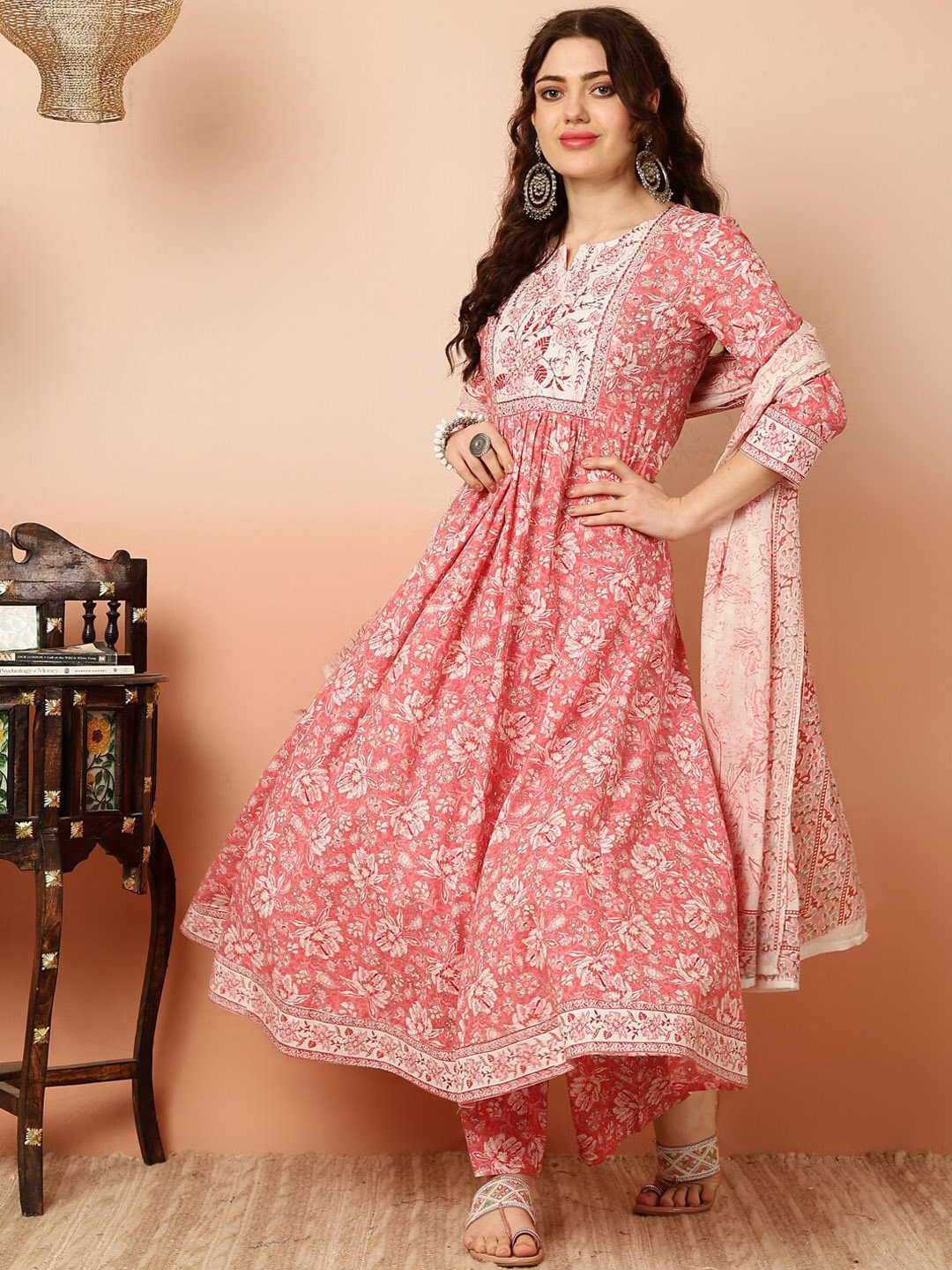

GULMOHAR JAIPUR Floral Printed Regular Pure Cotton Kurta with Trousers & With Dupatta, Pink