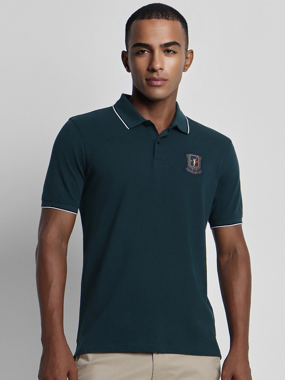 

Peter England Casuals Men Polo Collar Applique T-shirt, Green