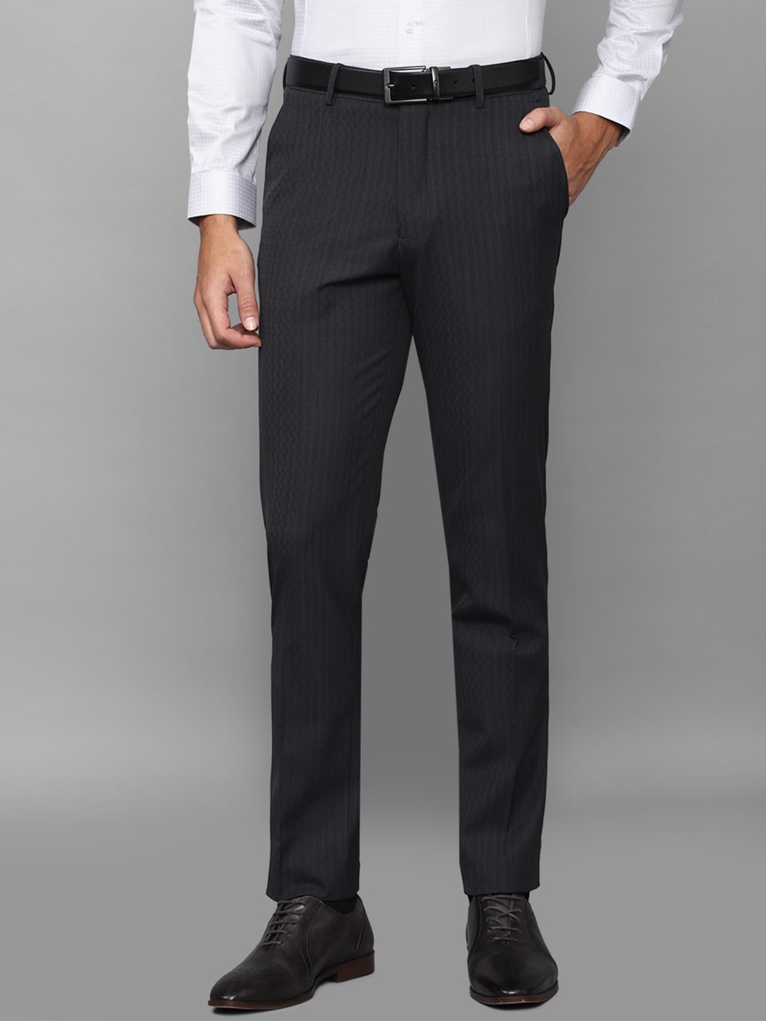 

Louis Philippe Men Striped Slim Fit Formal Trouser, Black