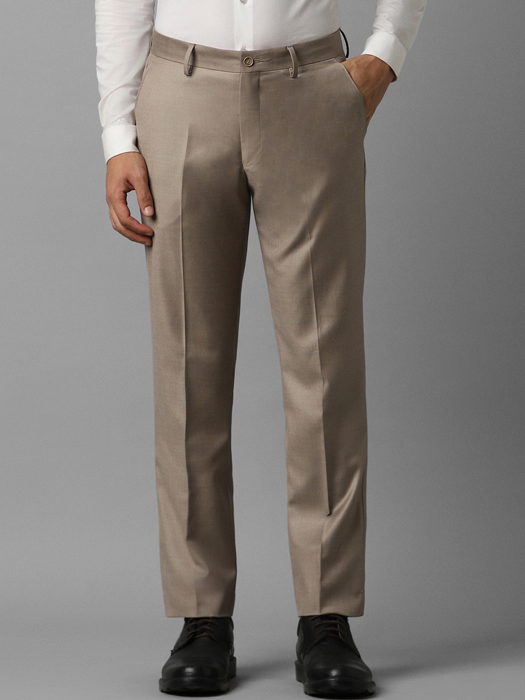 

Louis Philippe Men Slim Fit Formal Trousers, Brown