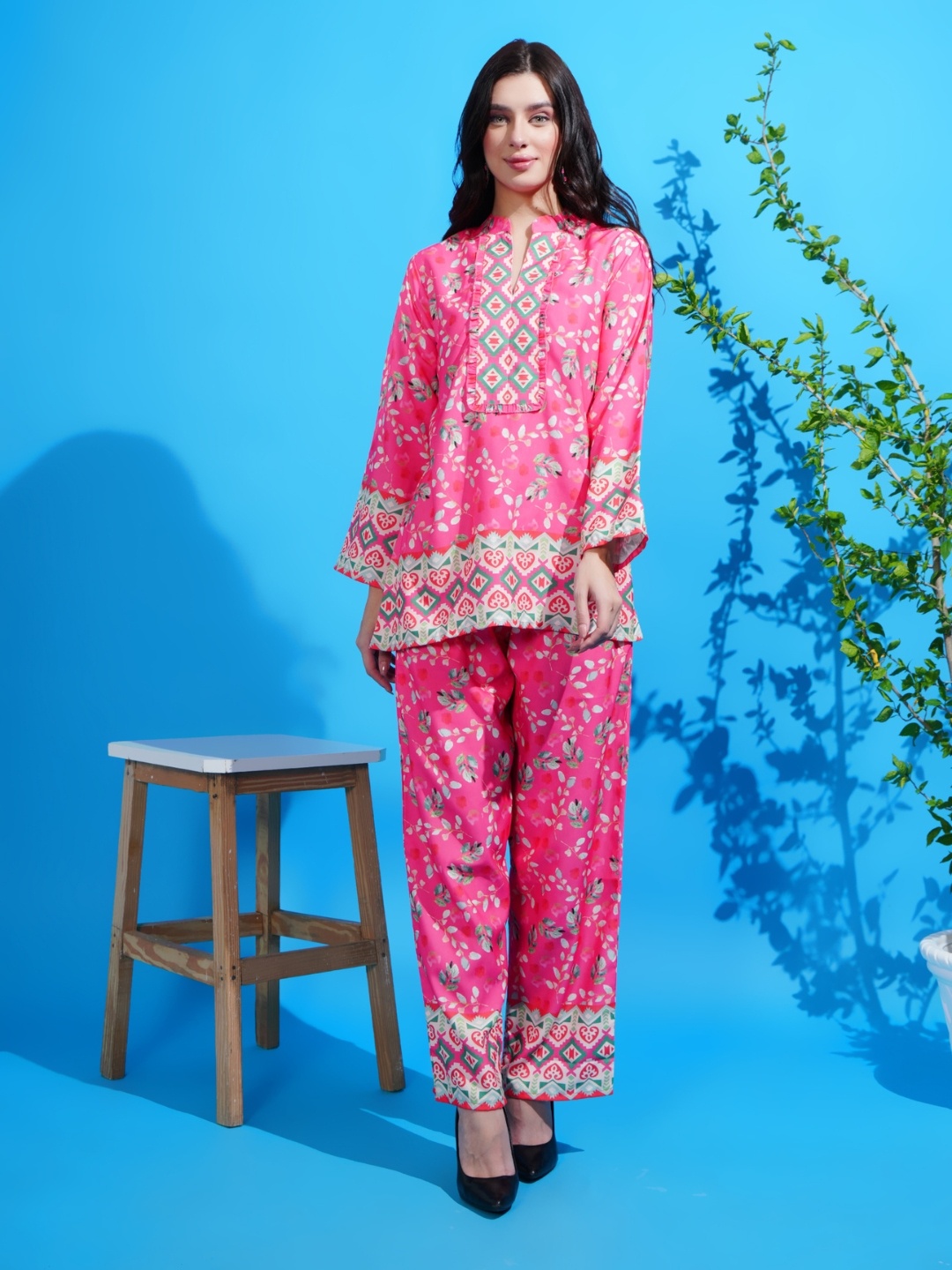 

Boholyfe Floral Printed Mandarin Collar Top & Trouser, Pink