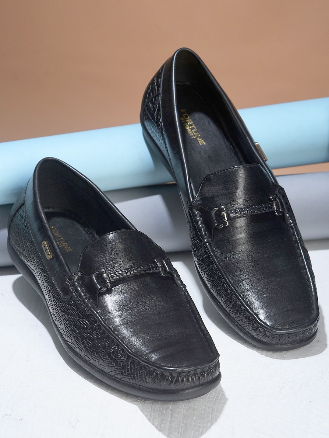 

Liberty Men Textured Lightweight Horsebit Loafers, Black