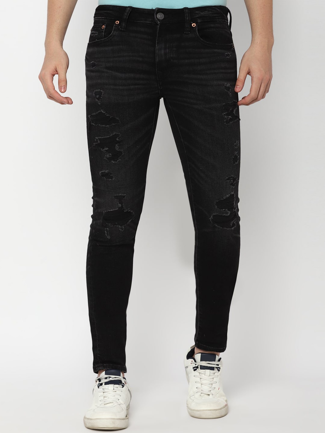 

AMERICAN EAGLE OUTFITTERS Men Skinny Fit Mildly Distressed Jeans, Black