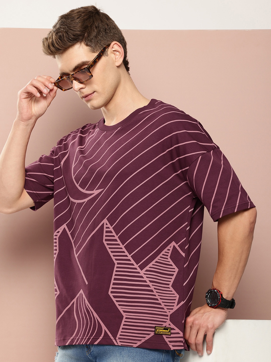 

Stormborn Men Graphic Printed Oversized T-shirt, Maroon