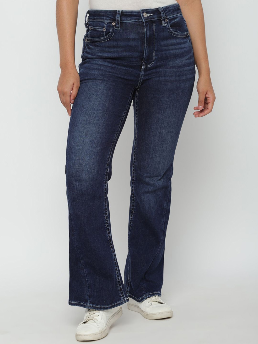 

AMERICAN EAGLE OUTFITTERS Women Bootcut High-Rise Light Fade Jeans, Navy blue