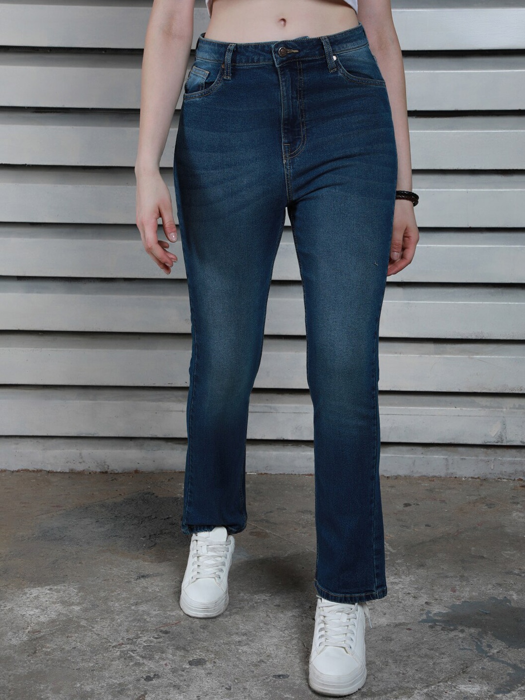 

High Star Women Stove Pipe fit High-Rise Clean Look Light Fade Cotton Jeans, Blue