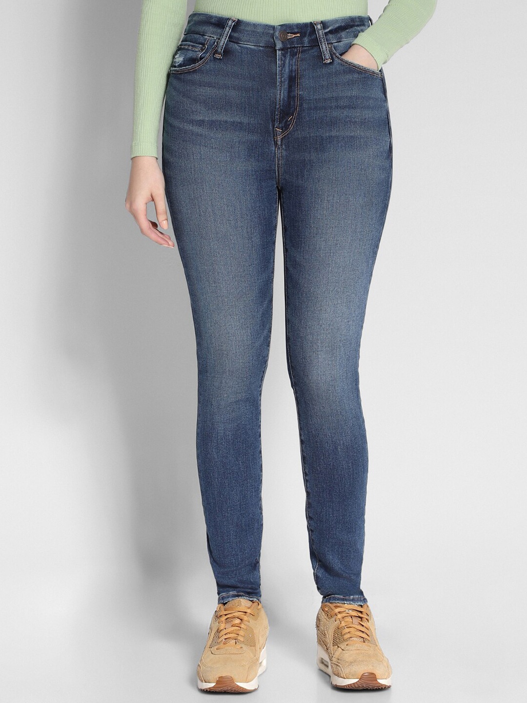 

AMERICAN EAGLE OUTFITTERS Women Slim Fit Light Fade Jeans, Blue