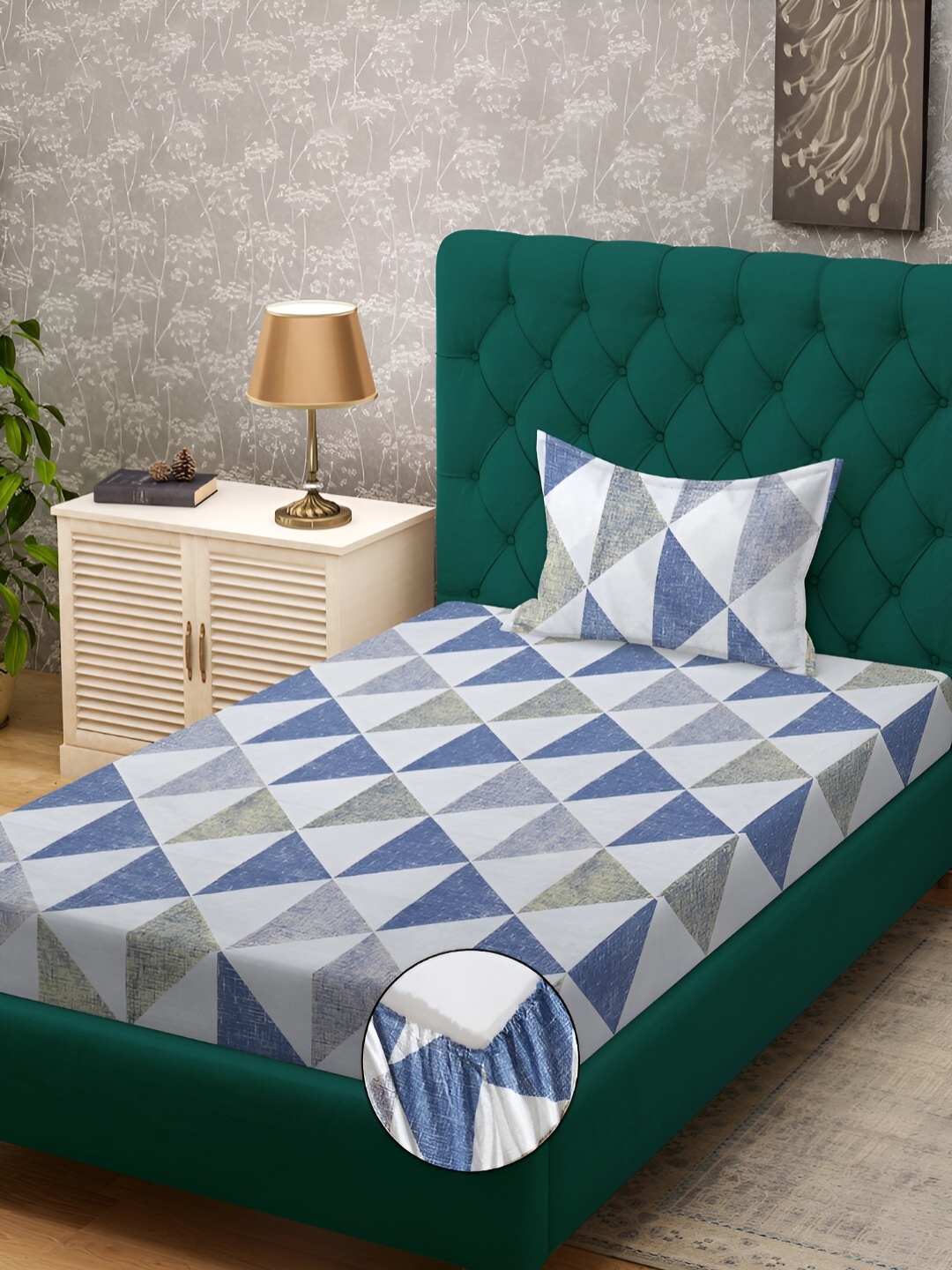 

KLOTTHE Blue Geometric-Printed 300TC Fitted Single Bedsheet & Pillow Cover
