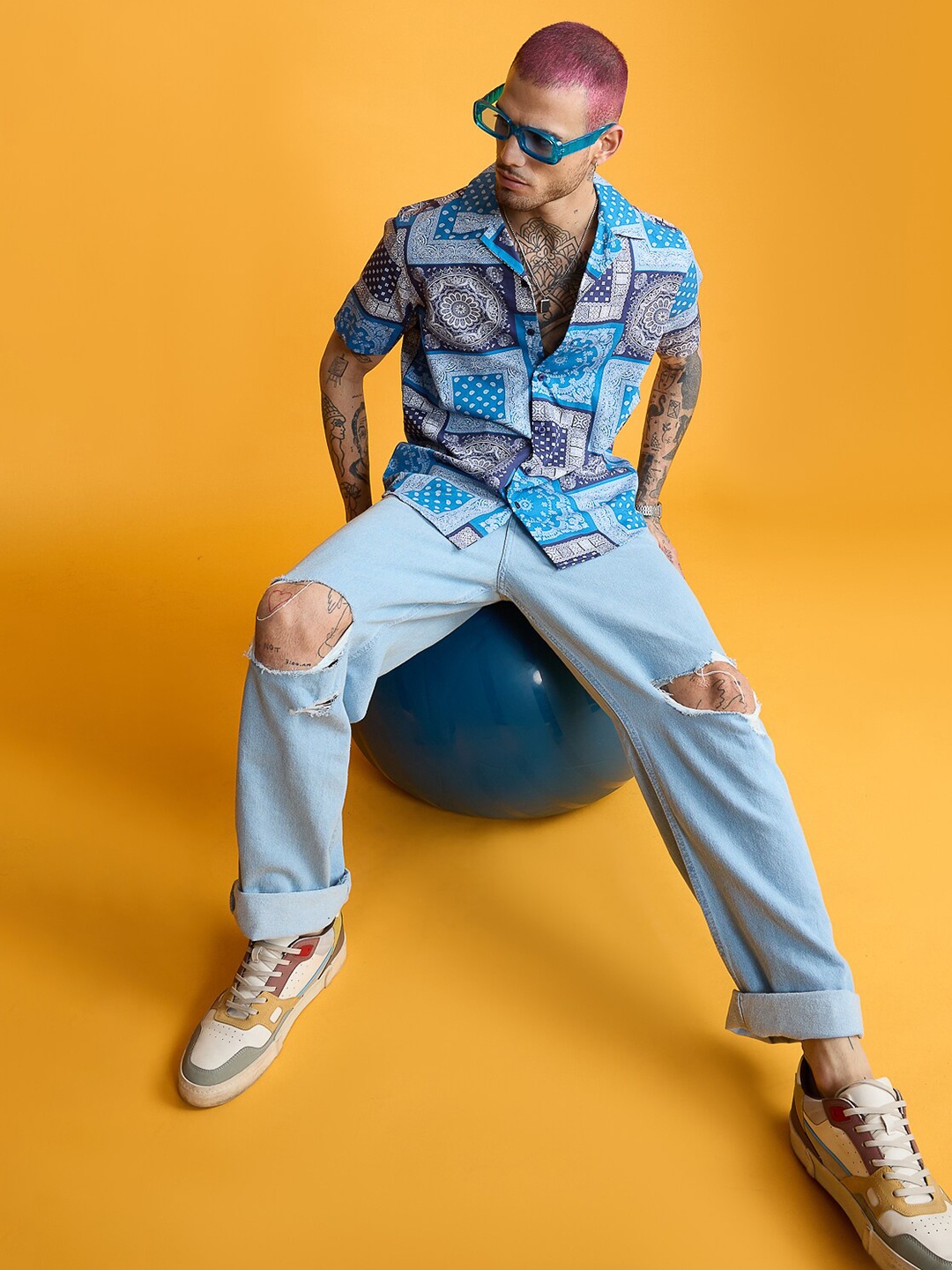 

FREAKINS Blue Ethnic Print Spred Collar Short Sleeves Cotton Shirt
