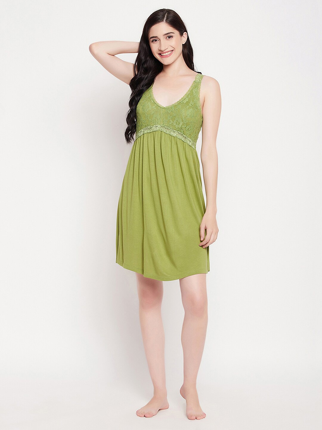 

Clovia Green Sleeveless Above Knee Lace Nightdress