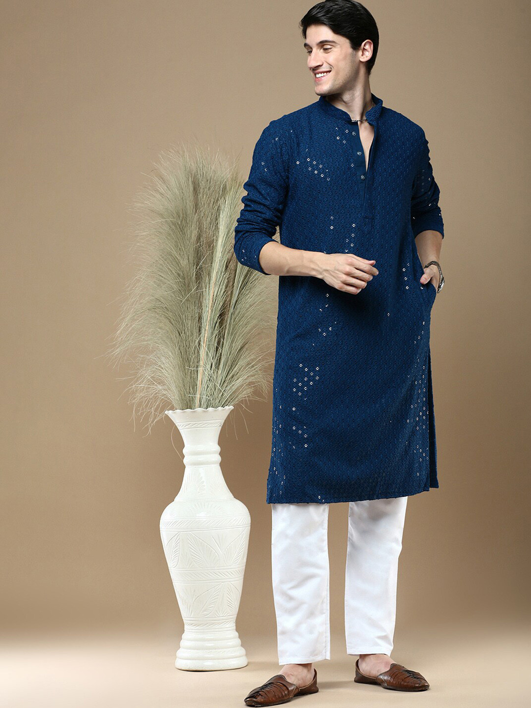 

Anouk Embroidered Mandarin Collar Sequinned Regular Straight Kurta & Trousers, Navy blue