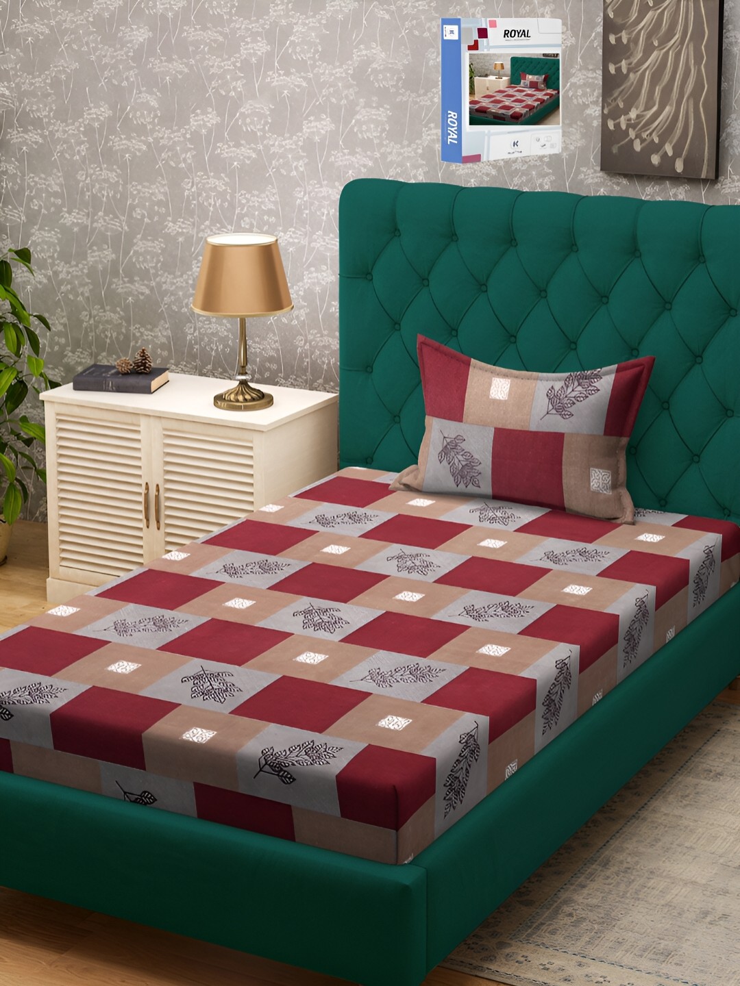 

KLOTTHE Geometric 300 TC Cotton Blend Single Bedsheet Set, Maroon
