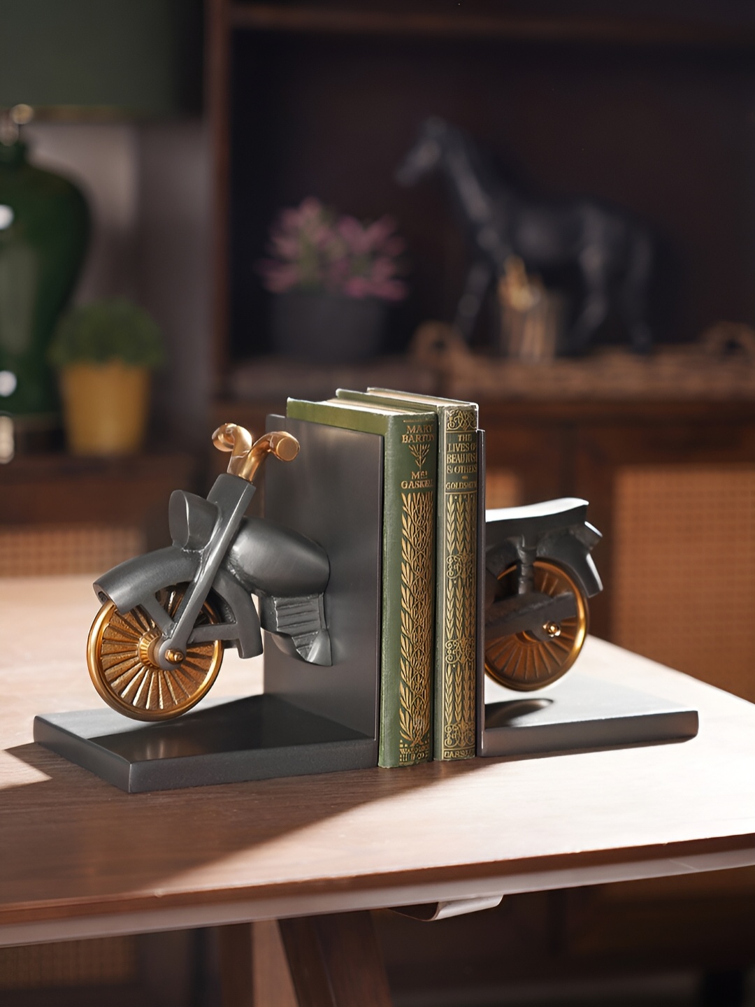 

Pure Home and Living Grey & Brown Curio Showpiece