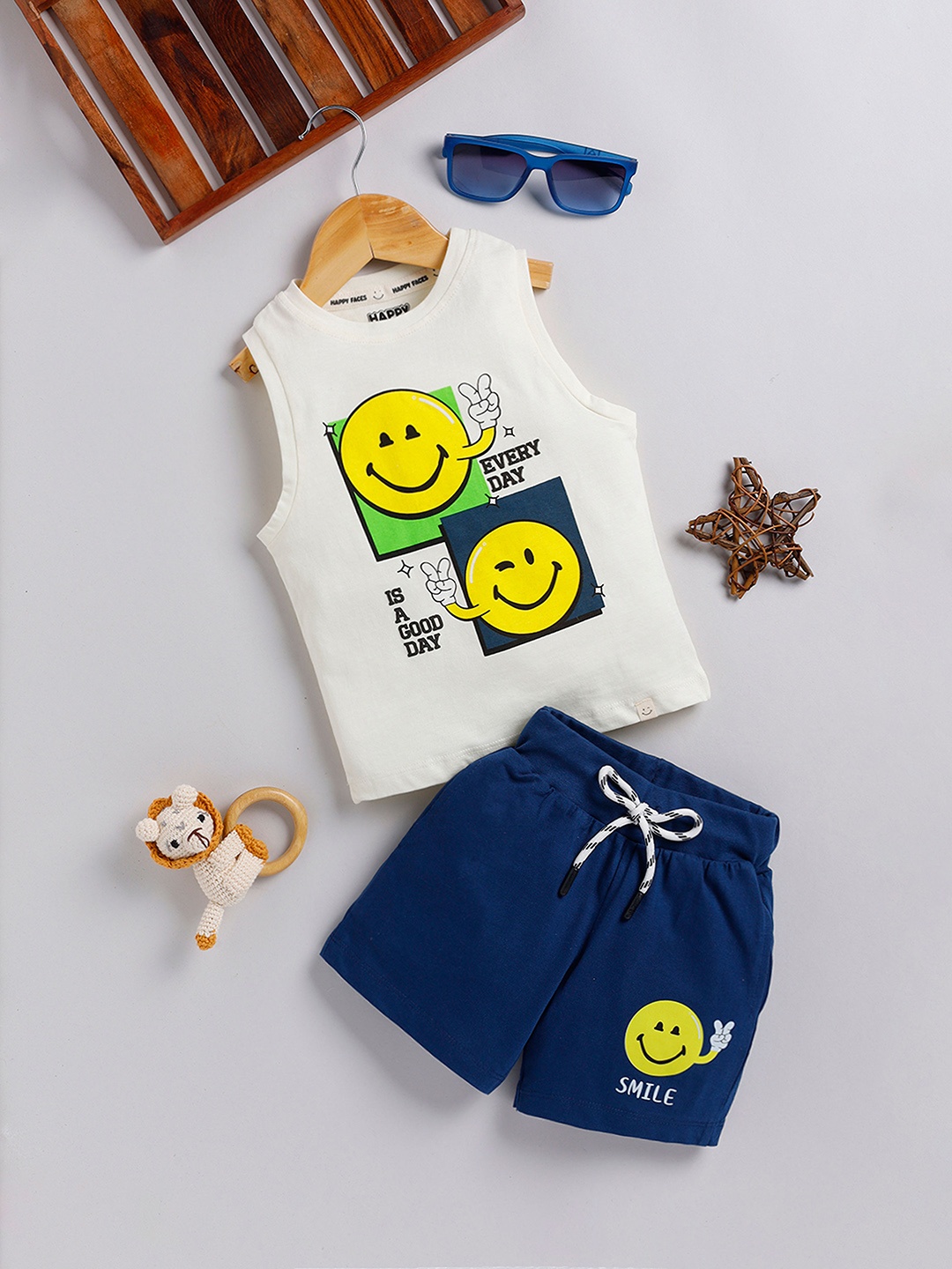 

Happy Faces Boys Pure Cotton Printed T-shirt with Shorts, Off white