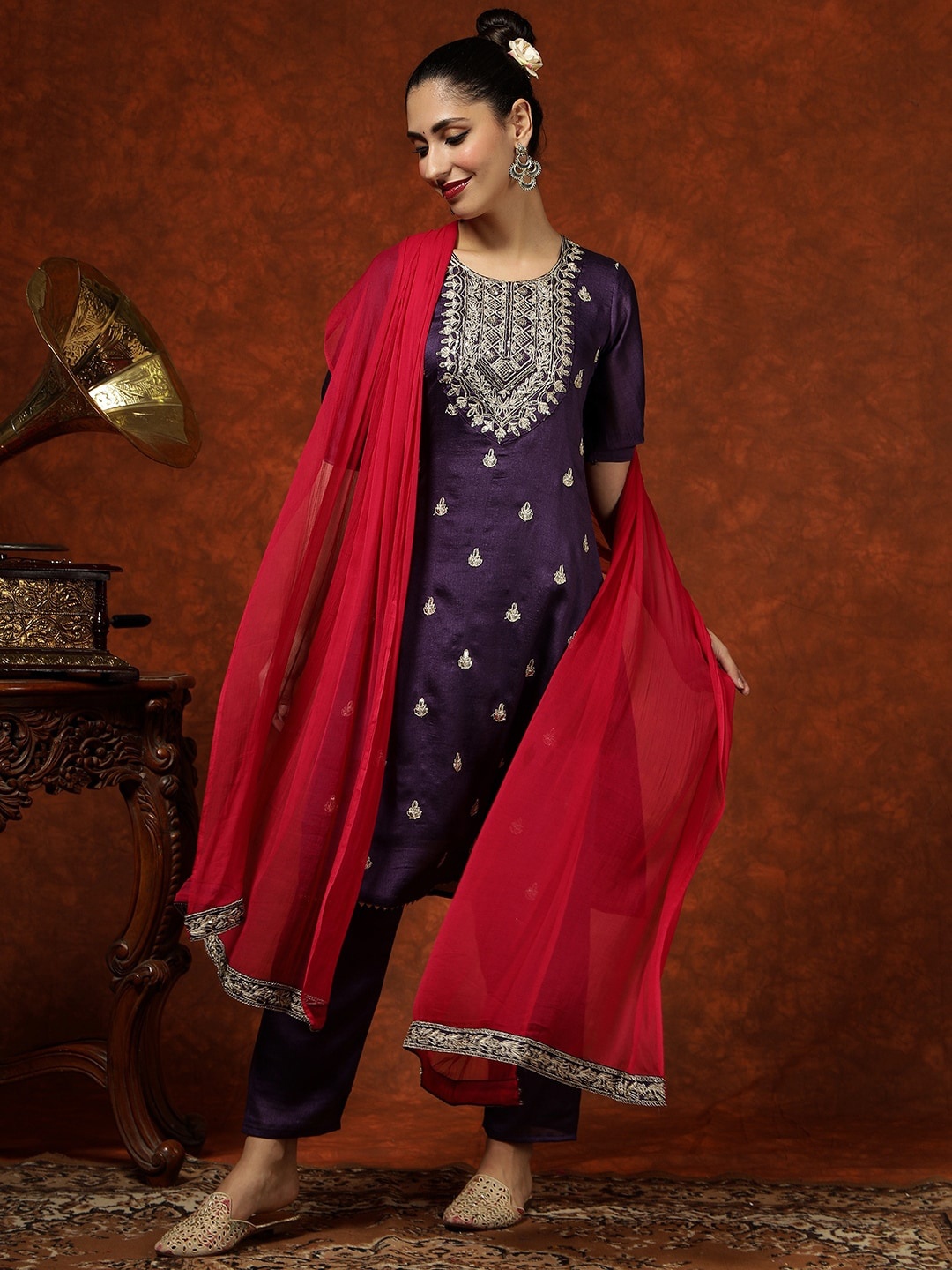 

KALINI Floral Embroidered Regular Gotta Patti Straight Kurta With Trousers & Dupatta, Purple