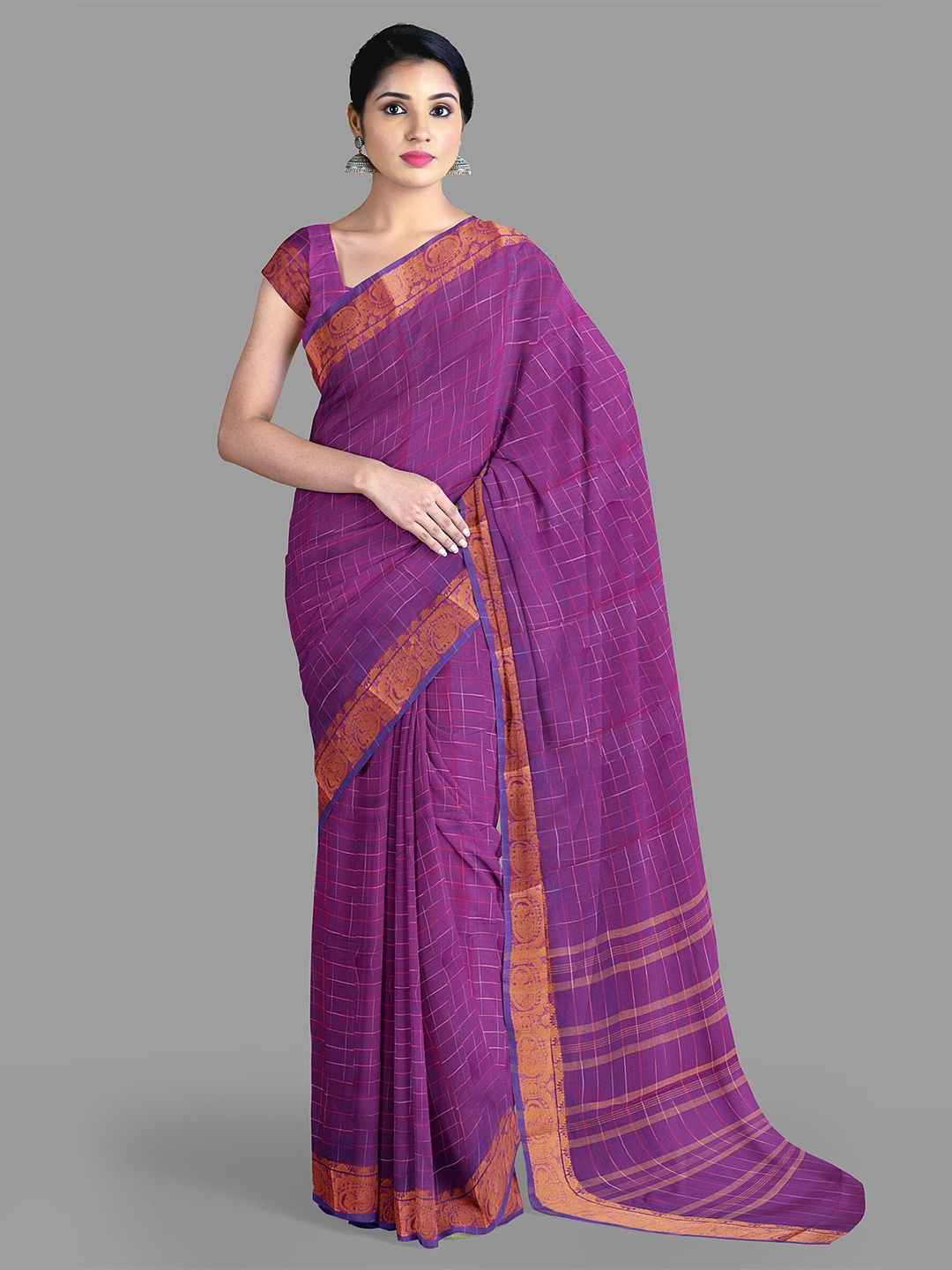 

The Chennai Silks Checked Zari Pure Cotton Chettinad Saree, Violet