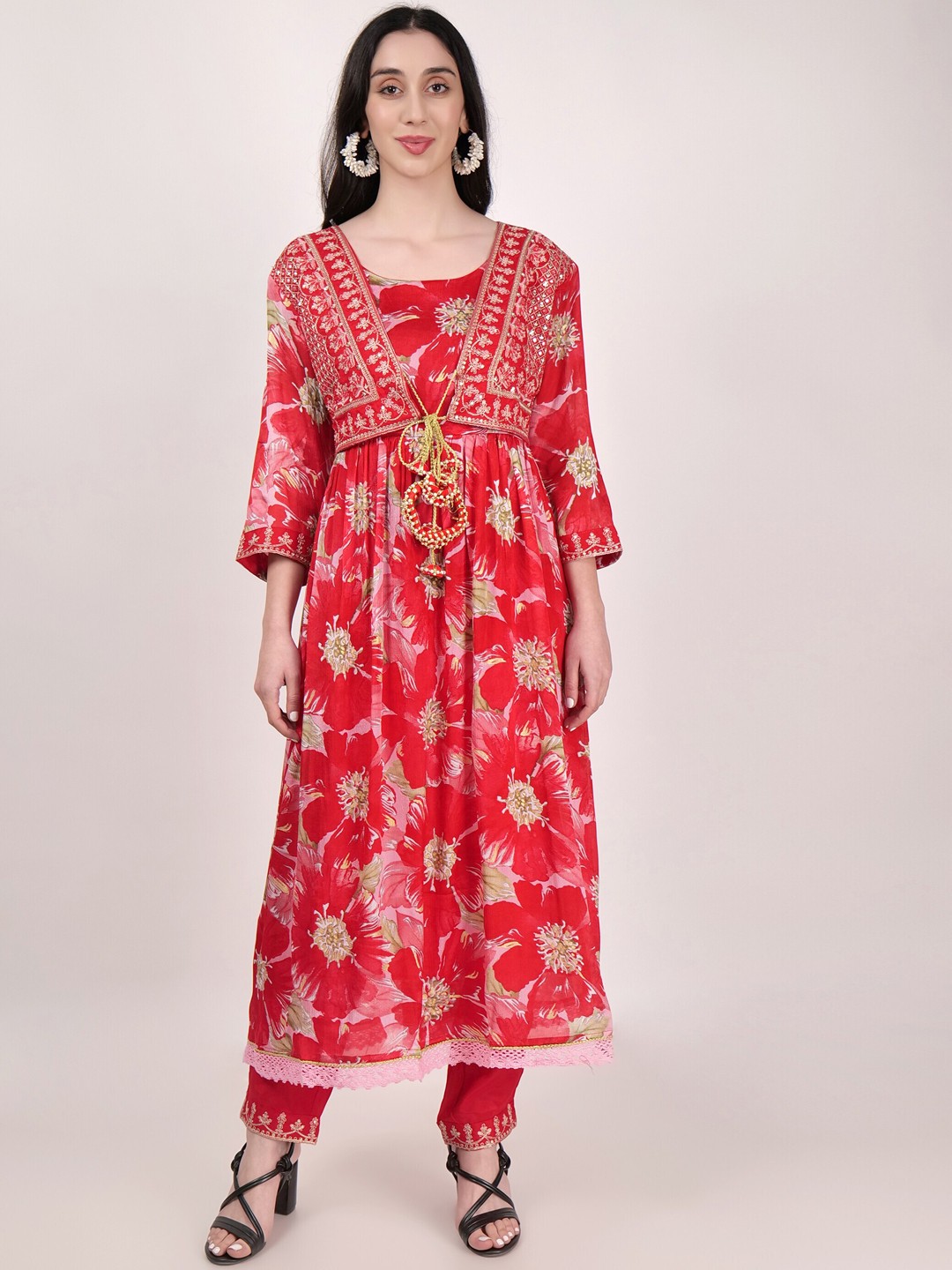 

SHIWANGI COUTURE Floral Printed Thread Work Anarkali Kurta with Trousers & With Dupatta, Magenta