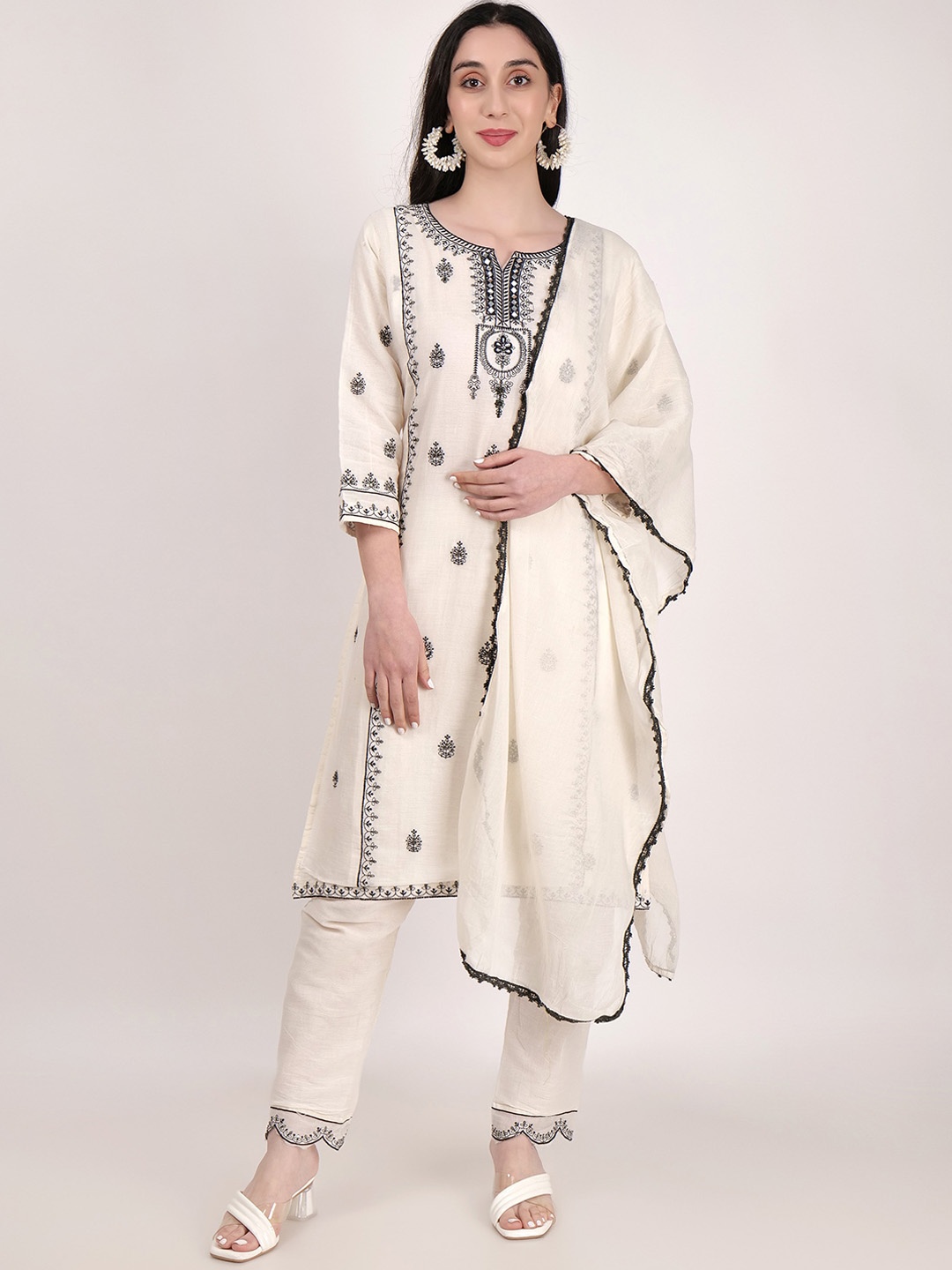 

SHIWANGI COUTURE Ethnic Motifs Embroidered Pure Cotton Kurta with Trousers & With Dupatta, White