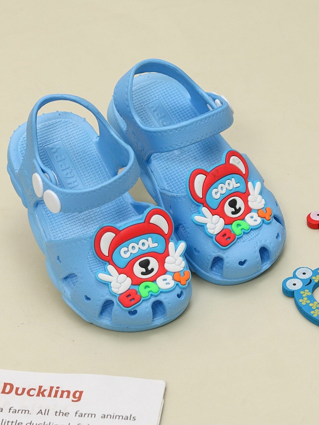 

Yellow Bee Boys Clogs Sandals, Blue