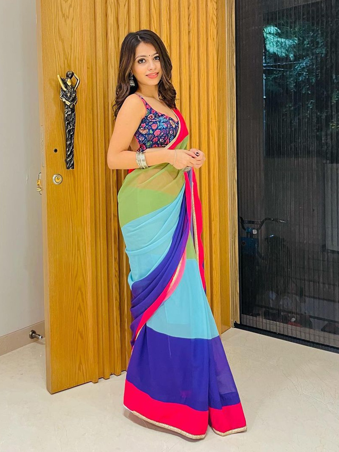 

AWRIYA Striped Mirror Work Poly Georgette Saree, Blue