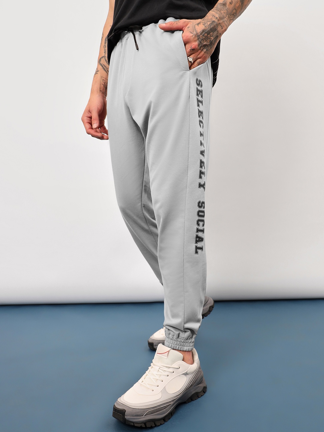 

Beyoung Men Original Regular Fit Joggers Trousers, Grey