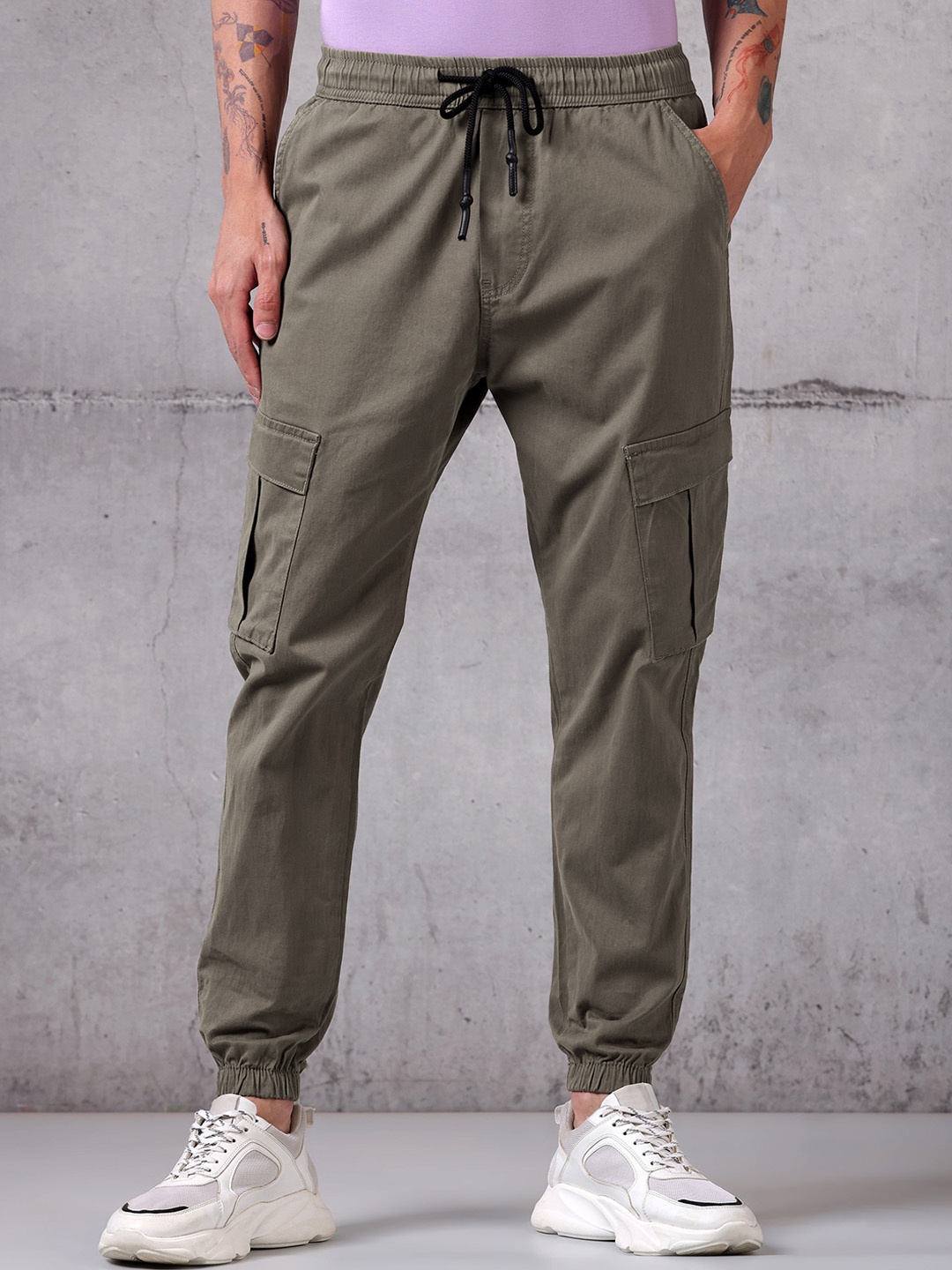 

Beyoung Men Original Cotton Cargos Trousers, Brown