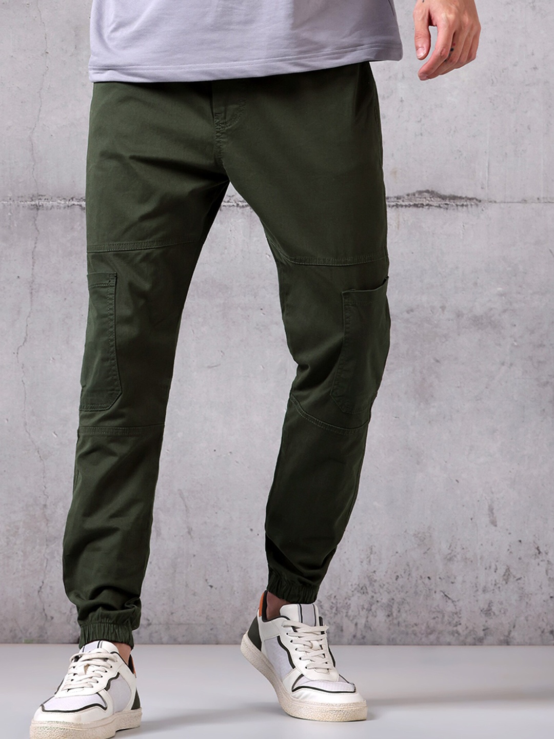 

Beyoung Men Original Mid-Rise Cotton Cargos Trouser, Green