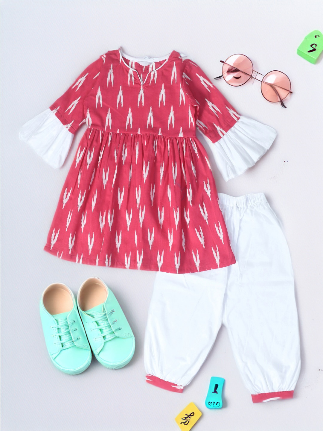 

BAESD Girls Geometric Printed Regular Pure Cotton A-Line Kurti With Salwar, Magenta